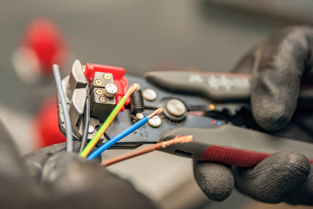 Best Residential Electrician Services  in Lowell, AR